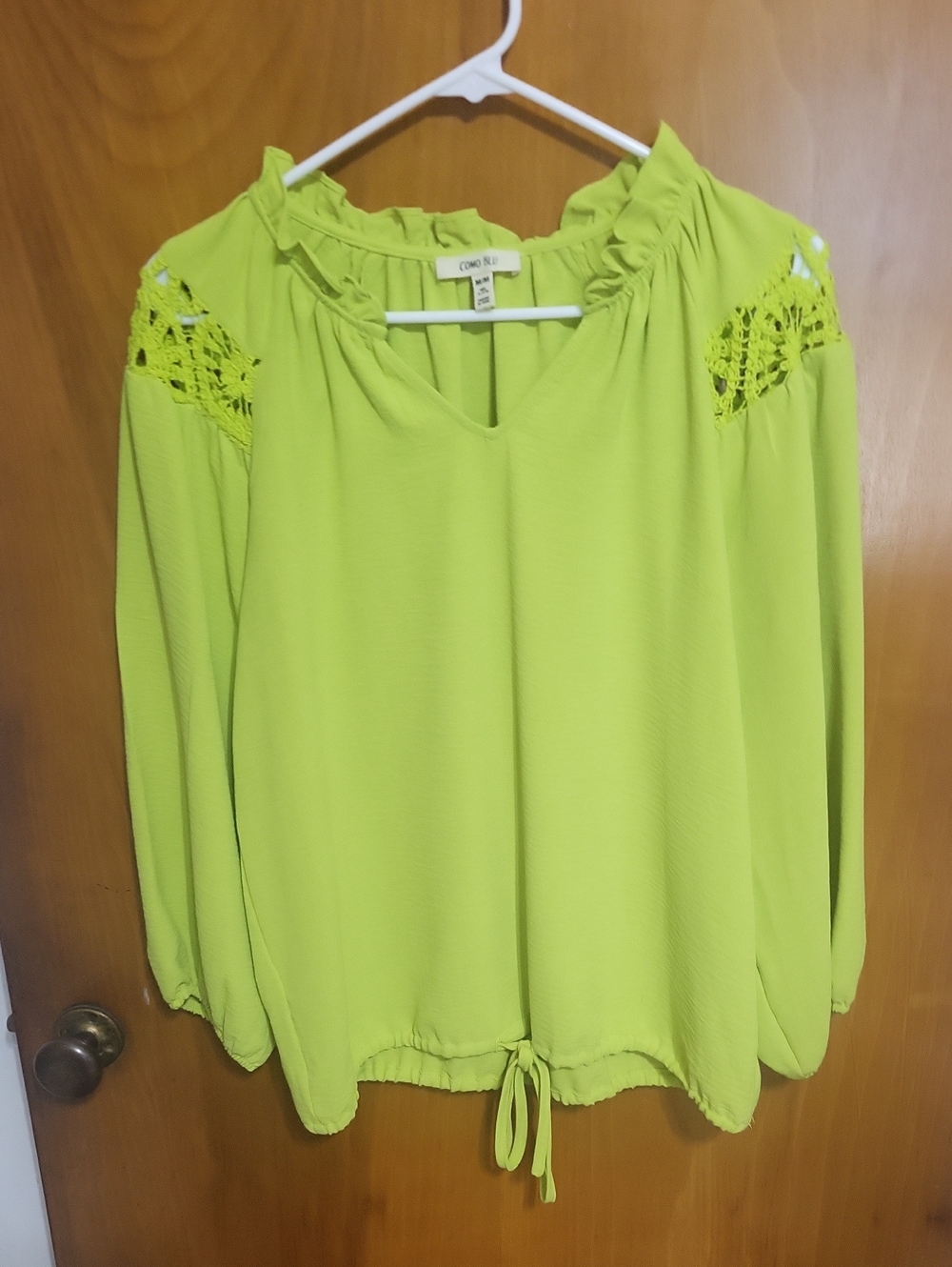 Como Blu Size Medium- Lime Green Crochet-Shoulder Peasant Blouse